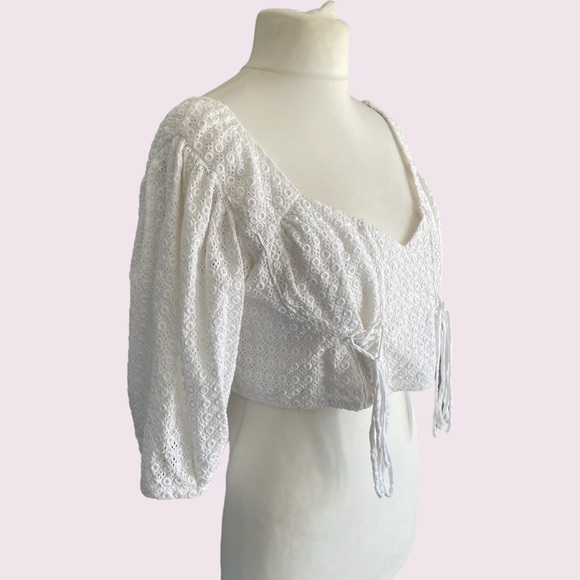PRETTYLITTLE THING White Broderie Anglaise Bohemian Cropped Top Size 12 - Picture 5 of 8